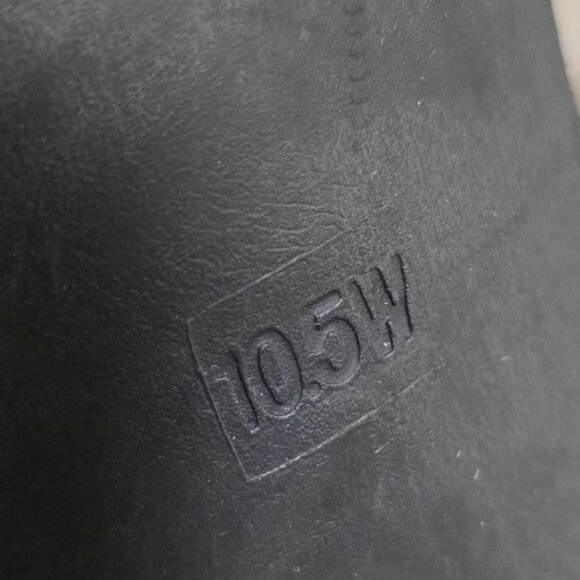 Torrid Black Faux Suede Block Heel Sandals With Ankle Strap Size 10.5W Women's S - Picture 8 of 8